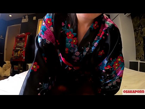 ❤️ Mladé cosplay dievča miluje sex až do orgazmu so squirtom v koníčku a fajkou. Ázijské dievča s chlpatou kundičkou a krásnymi prsiami v tradičnom japonskom kostýme v amatérskom videu, ktoré ukazuje masturbáciu so šukacími hračkami. Sakura 3 OSAKAPORN. ☑ Sex na nás ❌❤