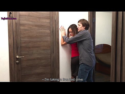 ❤️ Sexi realitná maklérka zmyselne škube svoju kundičku a šuká pri predaji svojho bytu - Krempai ☑  Sex na nás ❌❤