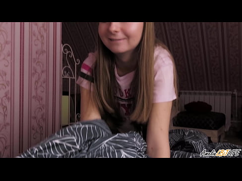 ❤️ Blondínka hlboko vysaje svoju BFF a dostane semeno do úst ☑  Sex na nás ❌❤