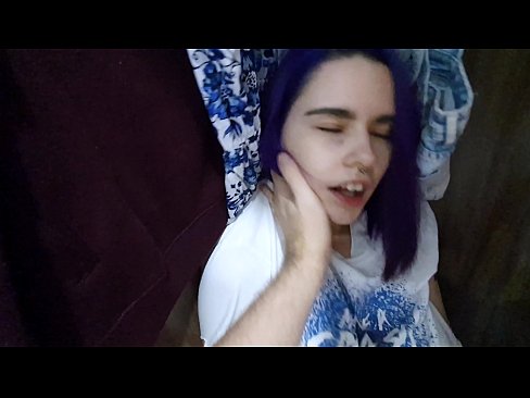 ❤️ Našiel som svoju sestru v skrini a pomohol som jej spraviť sa ☑ Sex na nás ❌❤